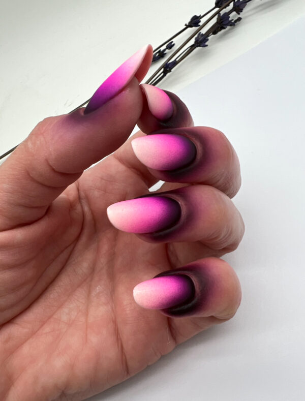 “AIRBRUSH NAIL ART” online course - Image 6