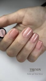Builder Gel in a bottle Silver Peony - Image 3